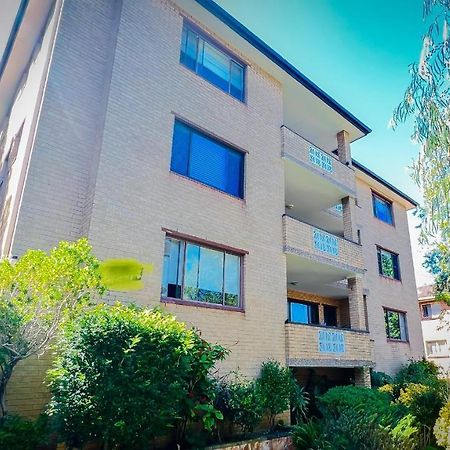Carlton 3 Beds Unit - Free Parking Apartment Sydney Exterior photo