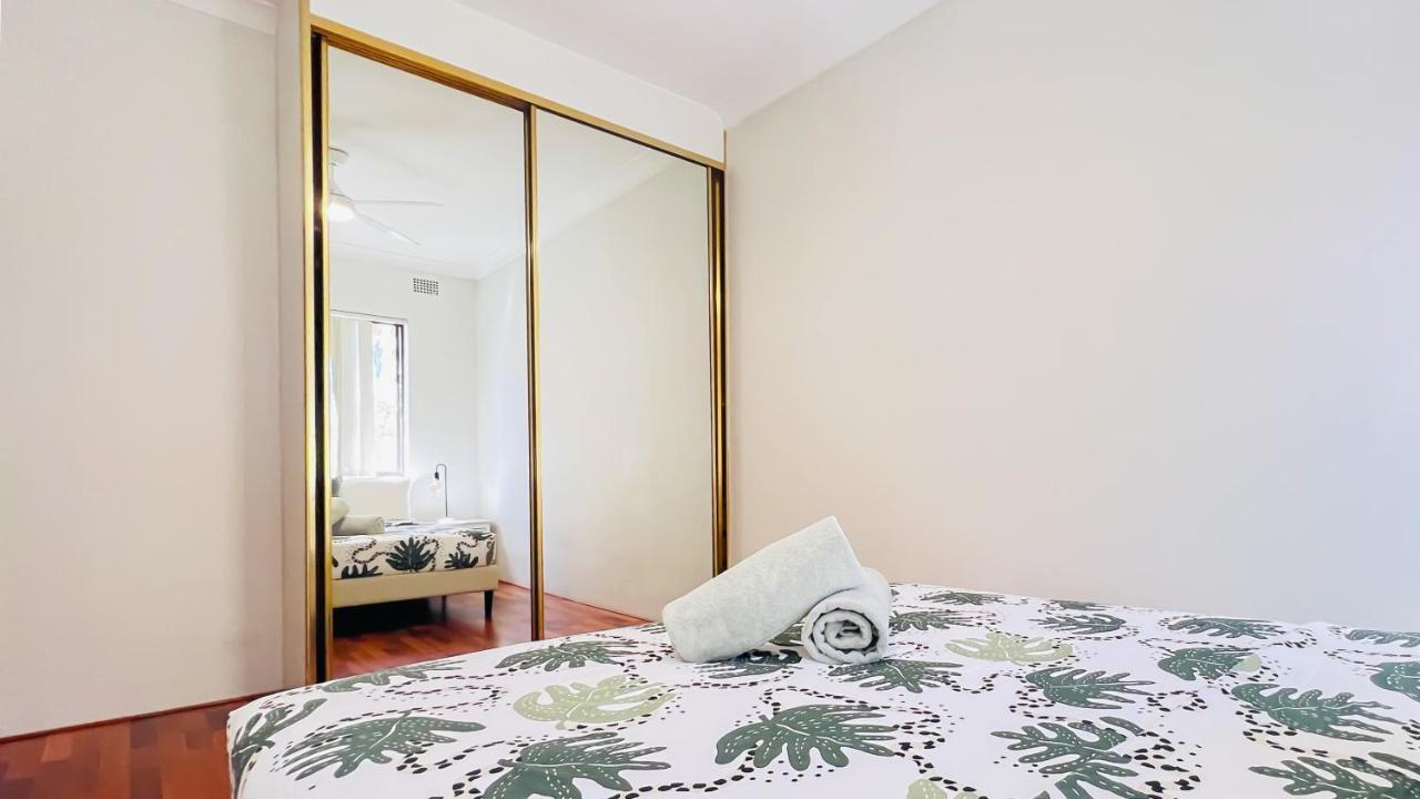 Carlton 3 Beds Unit - Free Parking Apartment Sydney Exterior photo
